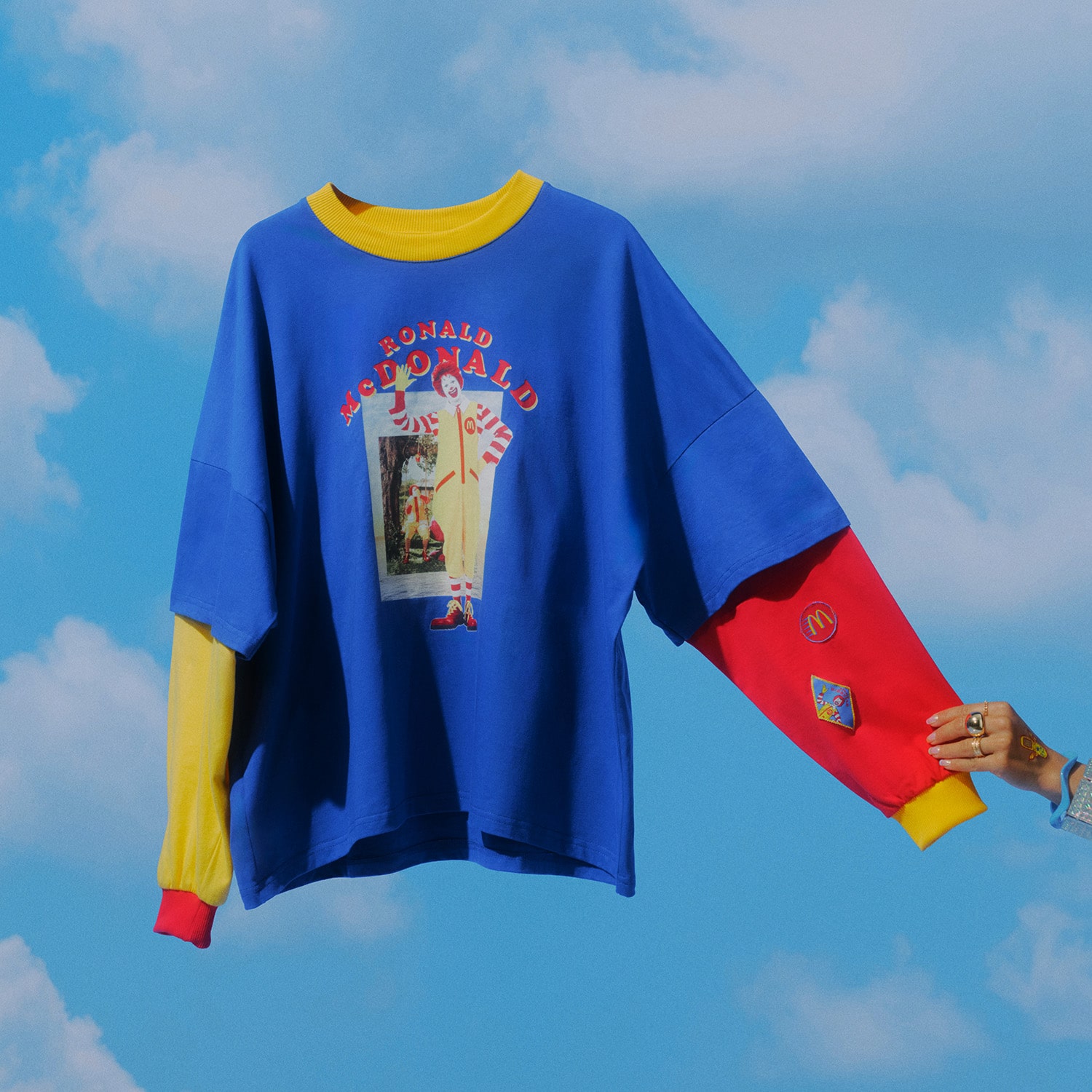 zdjęcie przedmiotu merchu bluza przód