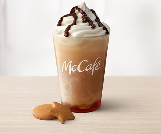 Piernikowa Latte<br /> z bitą śmietanką